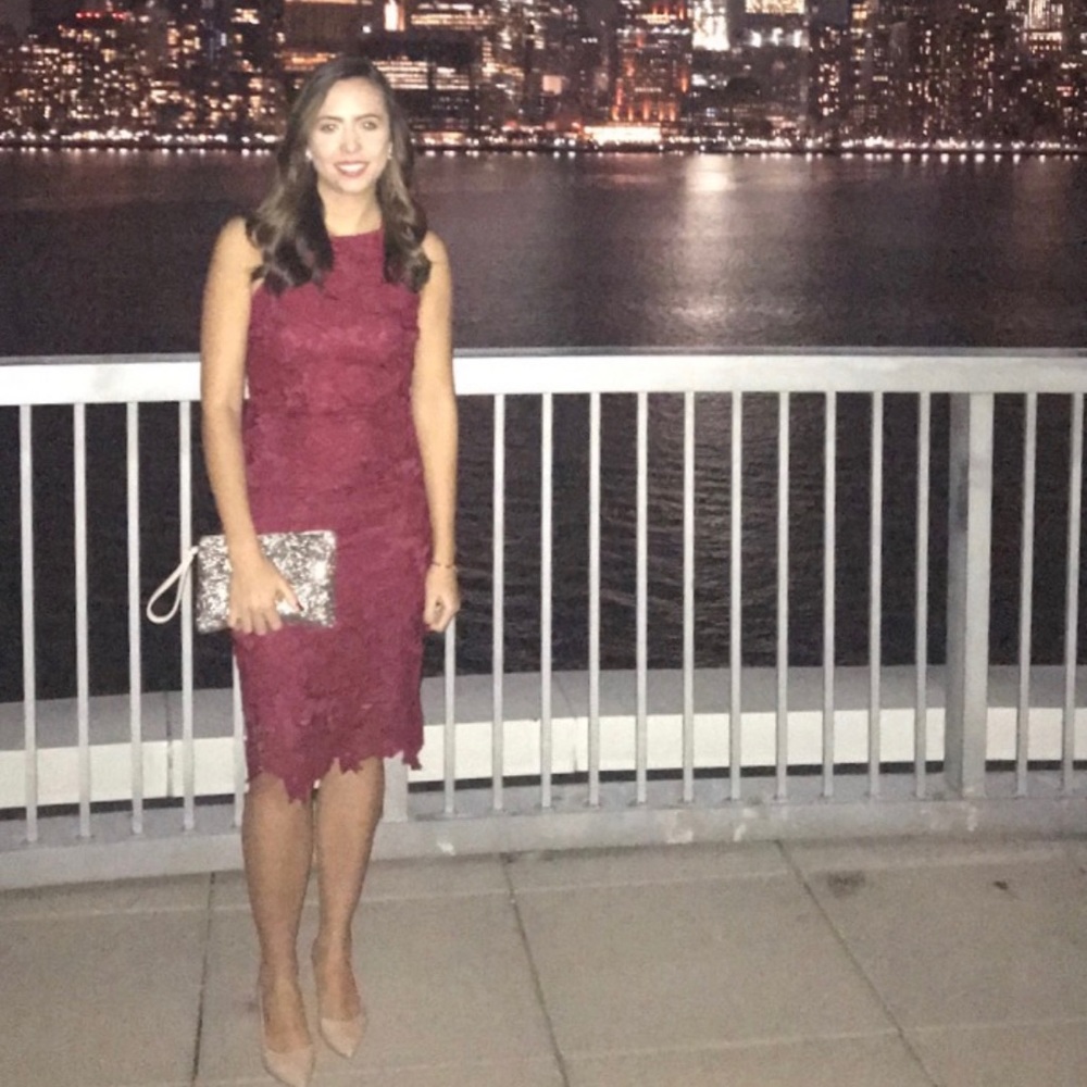 Red Dress - Picture 2 of 4